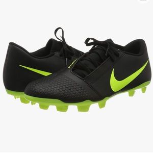 NWOT Nike Men's Football Shoes